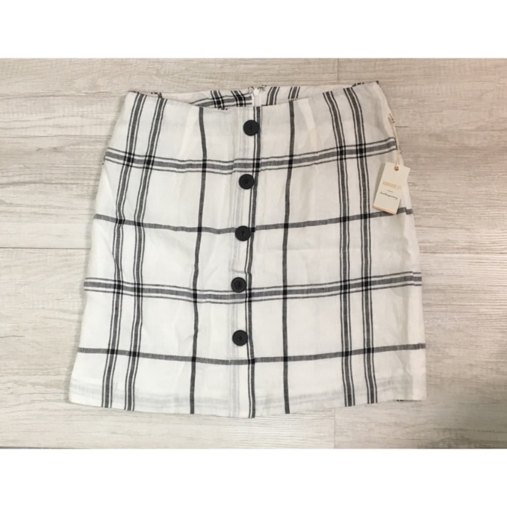 Forever 21 Linen Black and White Plaid Mini Skirt